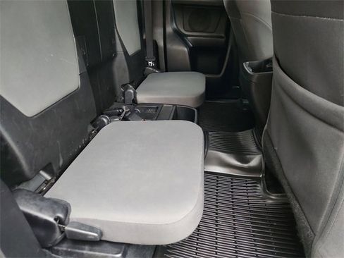 Used 2022 Toyota Tacoma SR5 image 23