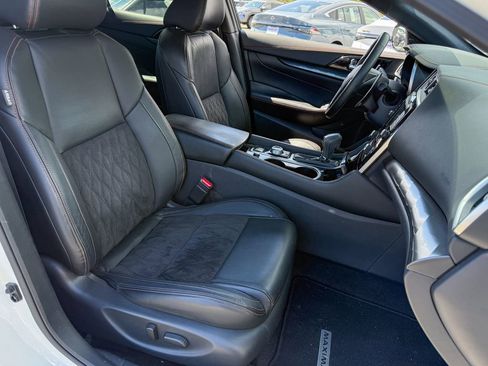Certified 2023 Nissan Maxima SR w/ Sport Mat Group FWD image 10