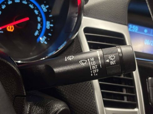 Used 2016 Chevrolet Cruze LT FWD image 31