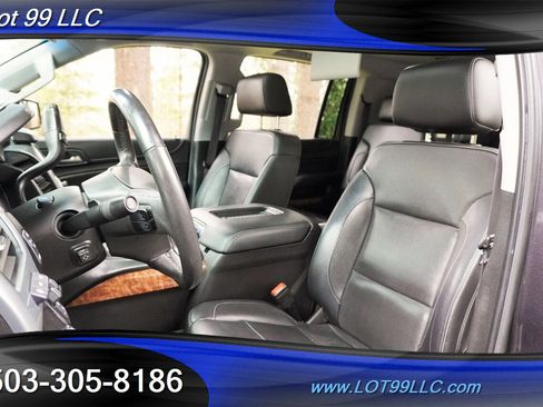 Used 2017 Chevrolet Suburban Premier RWD image 13
