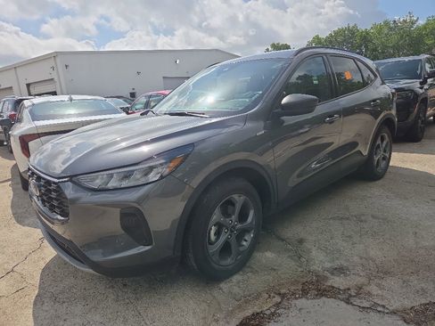 Used 2025 Ford Escape ST-Line AWD/4WD image 1