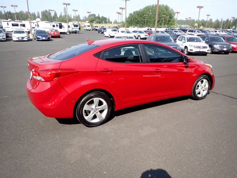 Used 2013 Hyundai Elantra GLS image 5