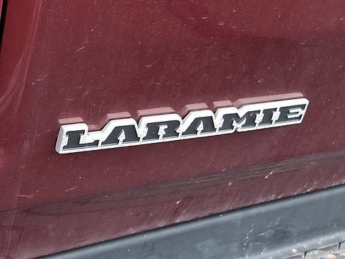 Used 2020 RAM 1500 Laramie w/ Sport Appearance Package AWD/4WD image 10