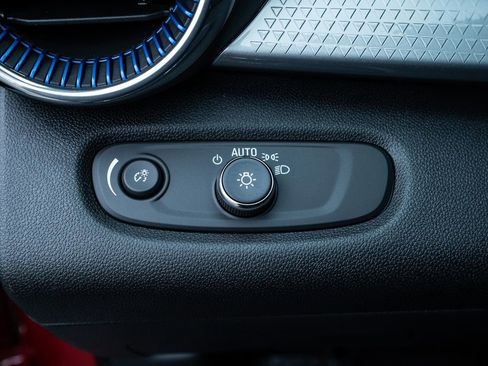 New 2026 Chevrolet Trax LT image 20