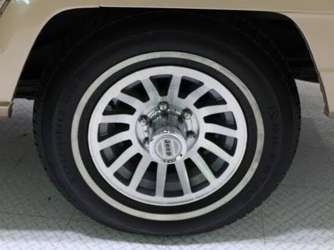 Used 1989 Jeep Grand Wagoneer image 65