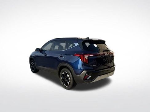 Used 2026 Kia Seltos EX FWD image 5