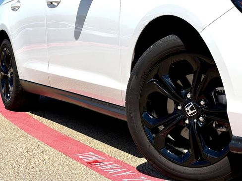 Used 2025 Honda Accord SE image 2