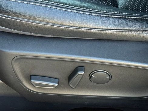 Certified 2022 Ford Escape SEL image 7