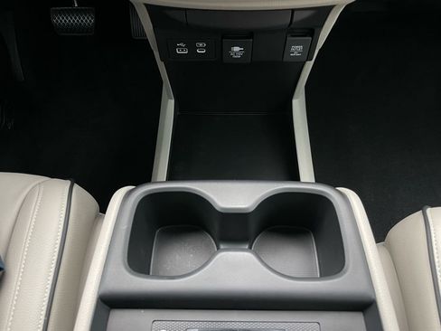 New 2026 Honda Odyssey Touring image 19