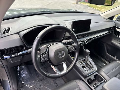 Used 2025 Honda CR-V EX-L image 2