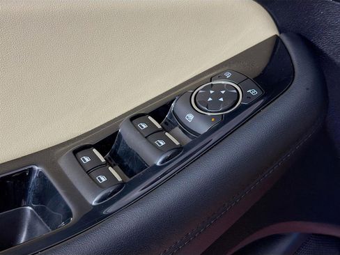 Used 2019 Ford Edge SEL w/ Equipment Group 201A image 19