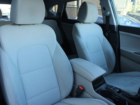 Used 2021 Hyundai Tucson SE image 21