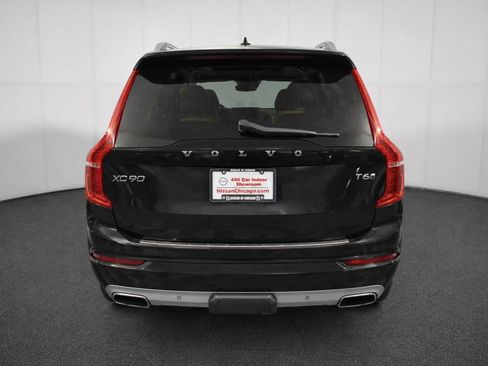 Used 2016 Volvo XC90 T6 Momentum w/ Momentum Plus Package AWD/4WD image 5