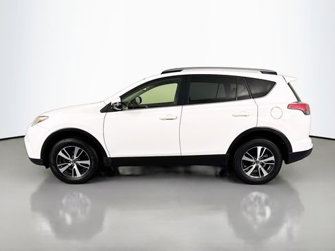 Used 2018 Toyota RAV4 XLE image 8