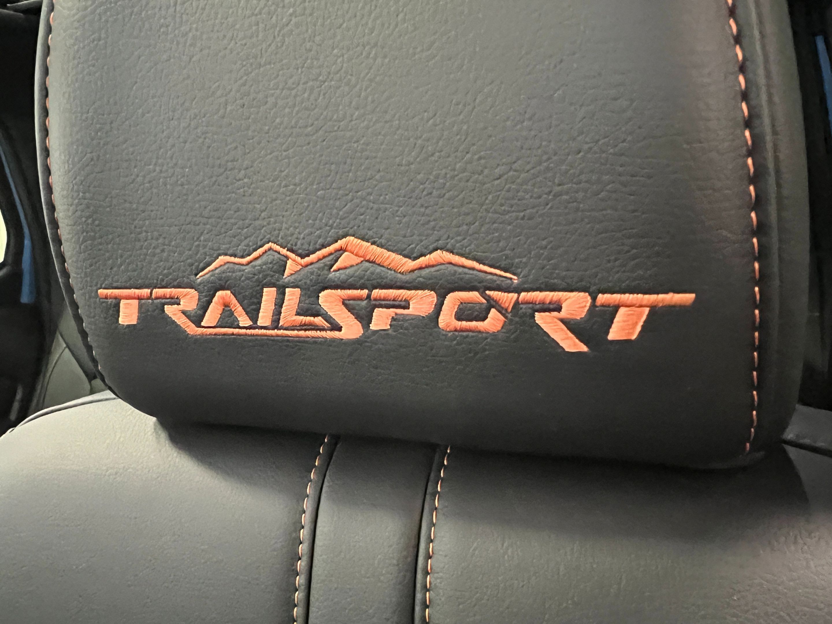 Used 2025 Honda Pilot TrailSport image 30