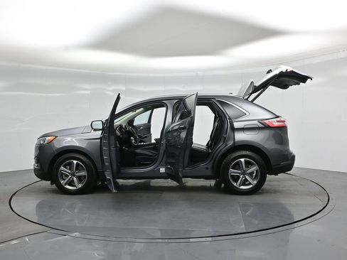 Certified 2021 Ford Edge SEL w/ Convenience Package image 38