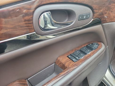 Used 2015 Buick Enclave Premium w/ Experience Buick Package image 24