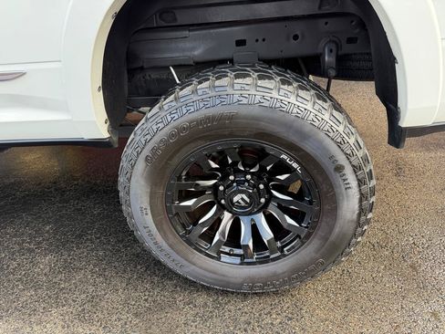 Used 2019 RAM 2500 Limited AWD/4WD image 8