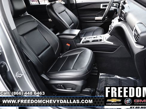 Used 2024 Ford Explorer XLT w/ Equipment Group 202A image 12