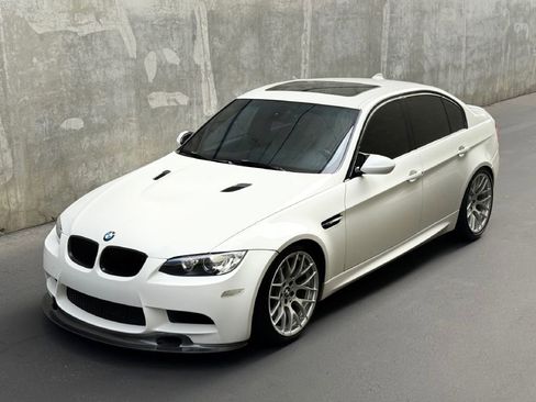Used 2011 BMW M3 Sedan image 2
