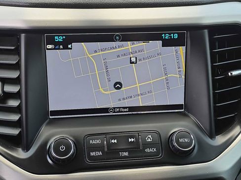 Used 2019 GMC Acadia SLT image 25