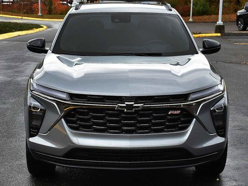 New 2026 Chevrolet Trax RS w/ Driver Confidence Package image 5