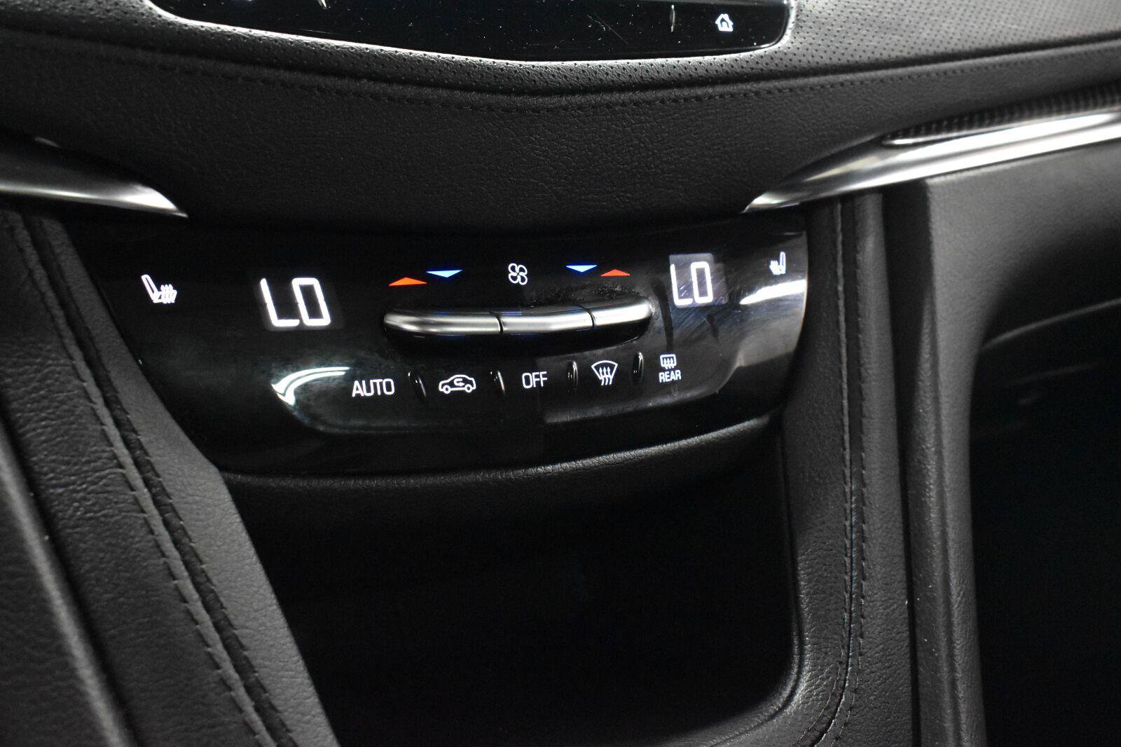 Used 2022 Cadillac XT5 Sport AWD/4WD image 17