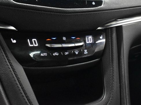 Used 2022 Cadillac XT5 Sportv AWD/4WD image 17