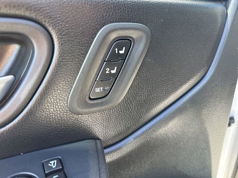 Used 2025 Honda Pilot Black Edition image 13