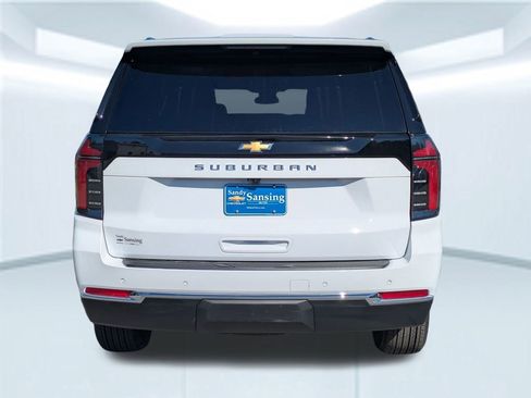 New 2026 Chevrolet Suburban LS image 5