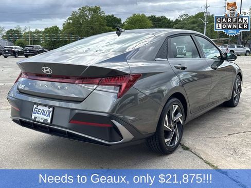 Used 2025 Hyundai Elantra SEL FWD image 14