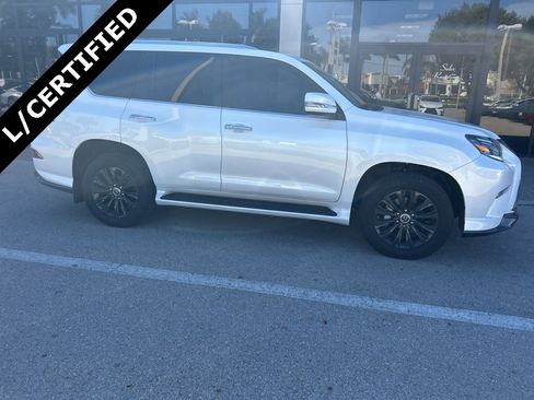 Used 2023 Lexus GX 460 Luxury image 2