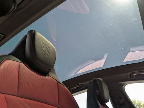 New 2025 Porsche Taycan 4S image 27