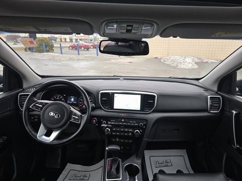 Used 2021 Kia Sportage EX w/ EX Technology Package image 15