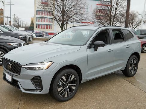 New 2026 Volvo XC60 B5 Core w/ Climate Package image 6