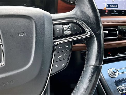 Used 2022 Lincoln Nautilus Reserve w/ Equipment Group 201A AWD/4WD image 12