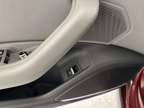 Used 2018 Audi A4 2.0T allroad Premium Plus image 17