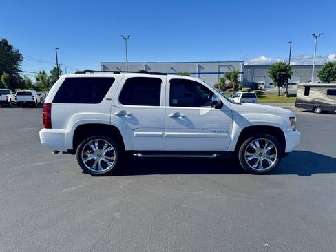 Used 2007 Chevrolet Tahoe LT w/ LT Preferred Equipment Group AWD/4WD image 3