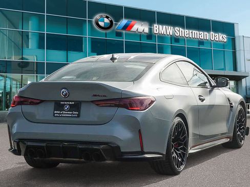 Used 2023 BMW M4 CSL image 4
