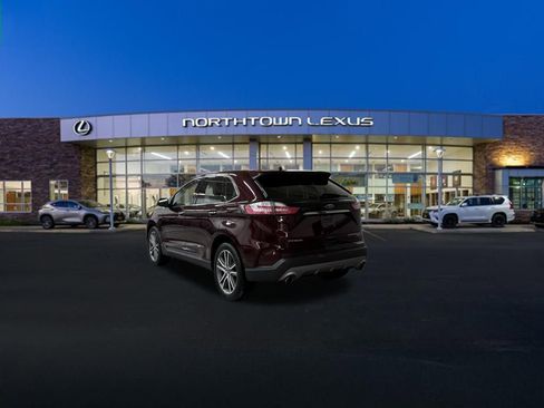 Used 2019 Ford Edge Titanium w/ Equipment Group 301A image 23