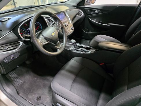 Used 2022 Chevrolet Malibu LT FWD image 16