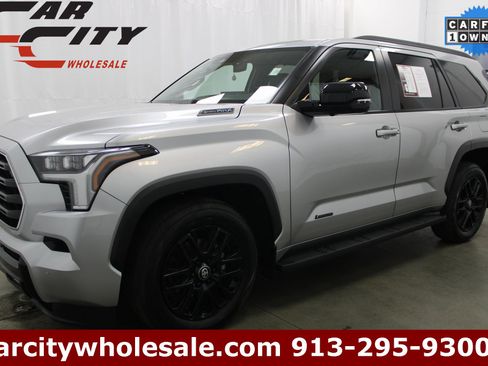 Used 2025 Toyota Sequoia Limited w/ Tow Technology Package image 1