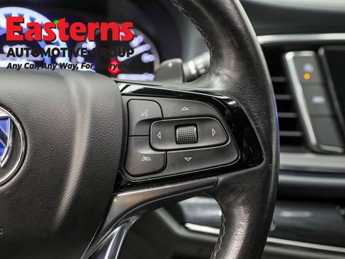 Used 2024 Buick Enclave Premium image 16