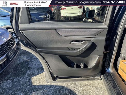 Used 2025 MAZDA CX-90 3.3 Turbo w/ Select Package image 11