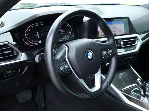 Used 2020 BMW 330i Sedan w/ Premium Package RWD image 2