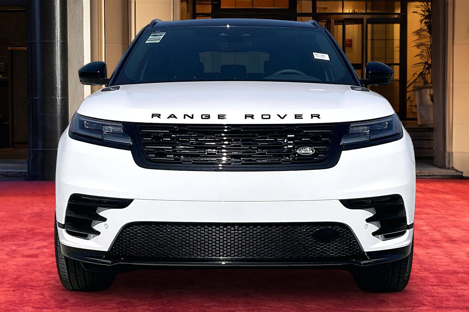 New 2026 Land Rover Range Rover Velar Dynamic SE AWD/4WD image 2