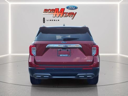 Used 2021 Ford Explorer XLT w/ Equipment Group 202A AWD/4WD image 6