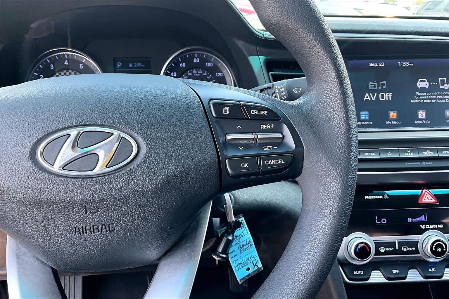 Used 2020 Hyundai Elantra SEL w/ Cargo Package (C1) FWD image 24