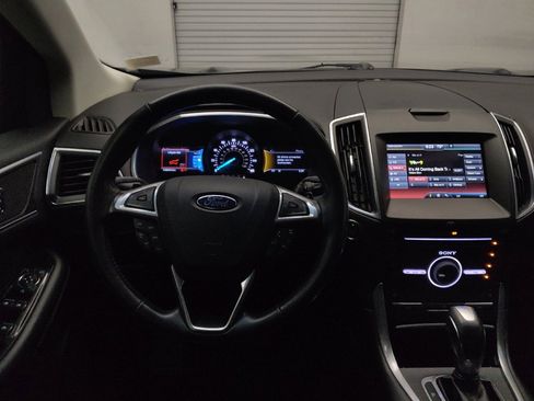 Used 2015 Ford Edge Titanium w/ Technology Package FWD image 22