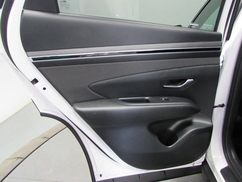 Used 2023 Hyundai Tucson SEL w/ Convenience Package AWD/4WD image 14